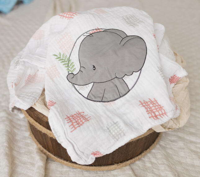 Nuschi Elefant Zweig 40- Nuschi Elefant Zweig 40-