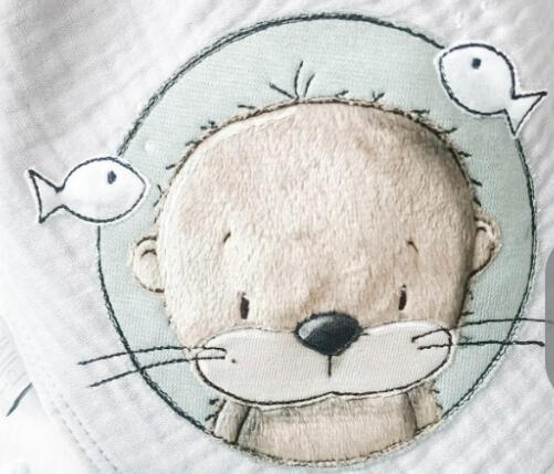Button Otter 1 Button Otter 1